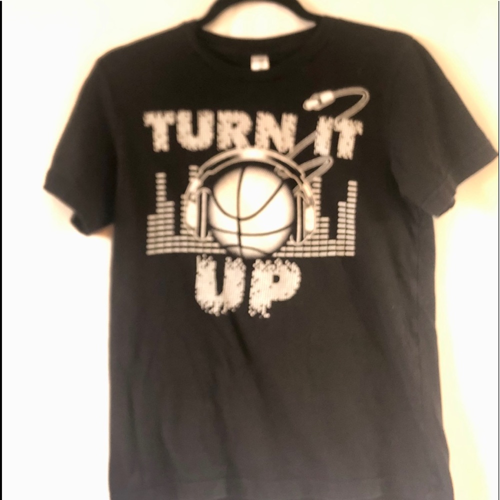 Camas Turn It Up Basketball Tee Size Small Black